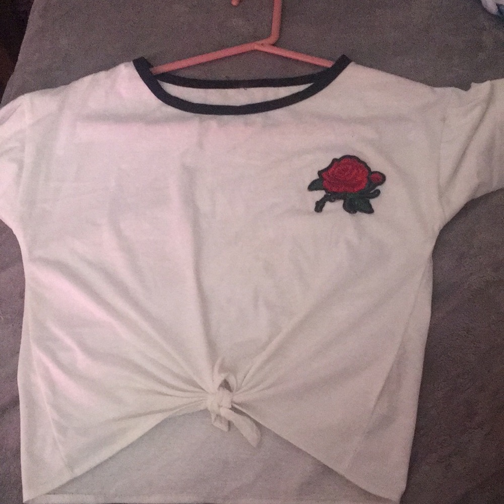 White with rose design forever 21 crop top